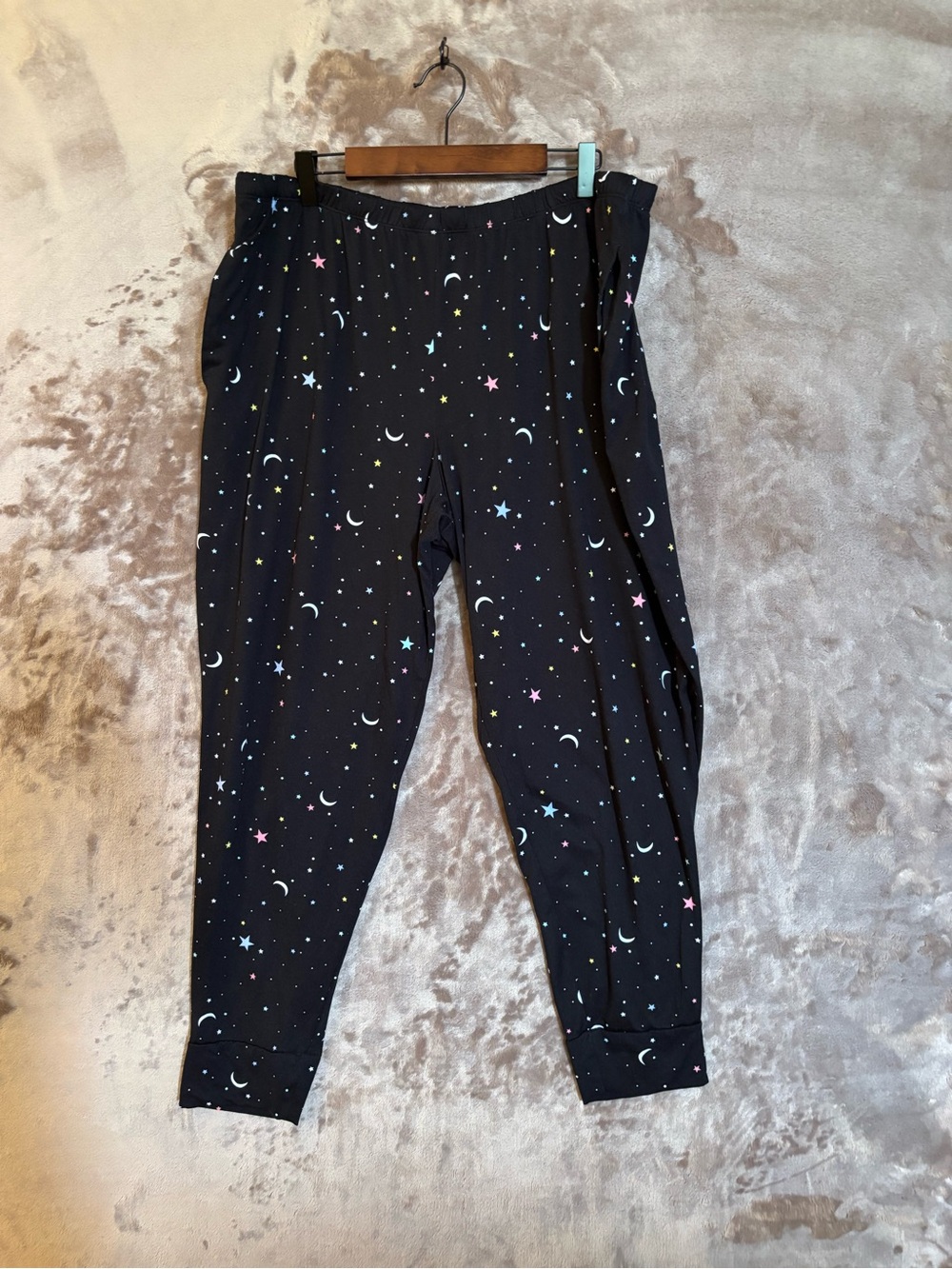 Jogger Pajama Bottoms Women’s Size 2X (18w2w) Black Moon & Star Print Joggers
